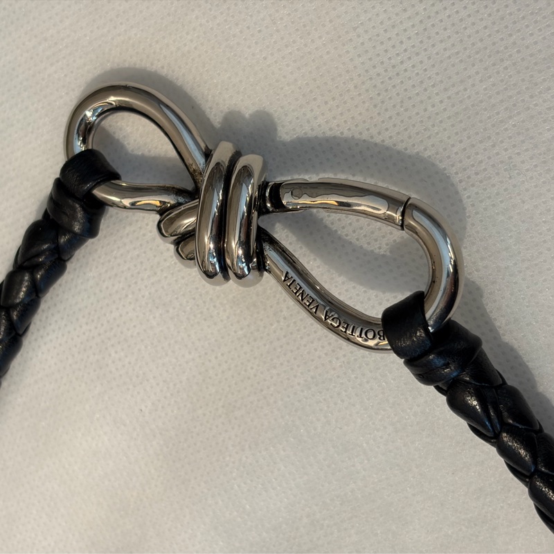 Bottega Veneta 黑銀羊皮 Andiamo 小號-10