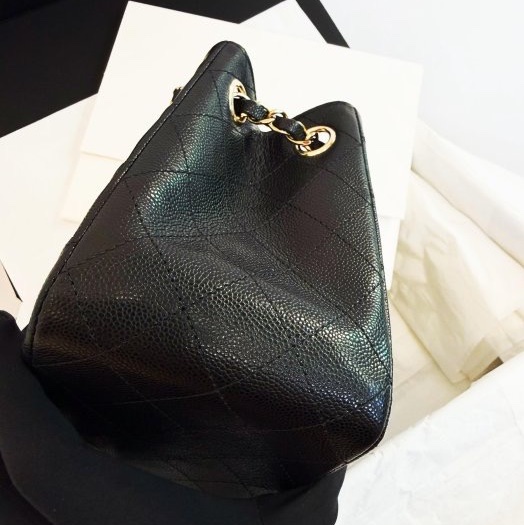 全新CHANEL 25C黑色荔枝金皮穿鏈豆腐包mini tote桶包AS3176-2