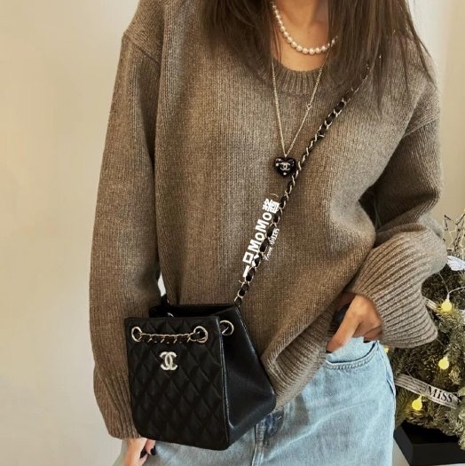 全新CHANEL 25C黑色荔枝金皮穿鏈豆腐包mini tote桶包AS3176-13