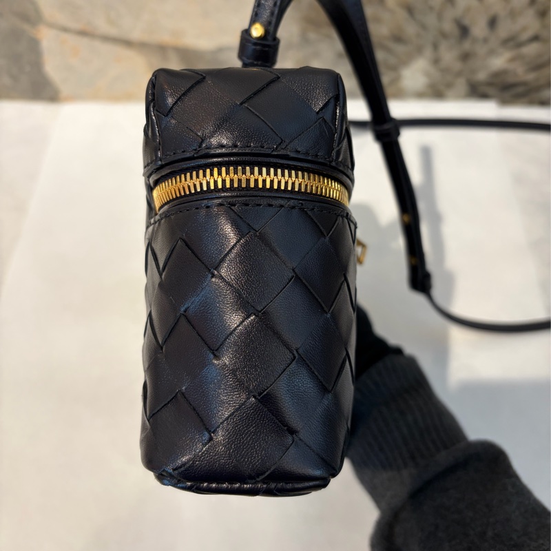 Bottega Veneta Bang Bang 藏藍牛皮編織金釦兩用包-3