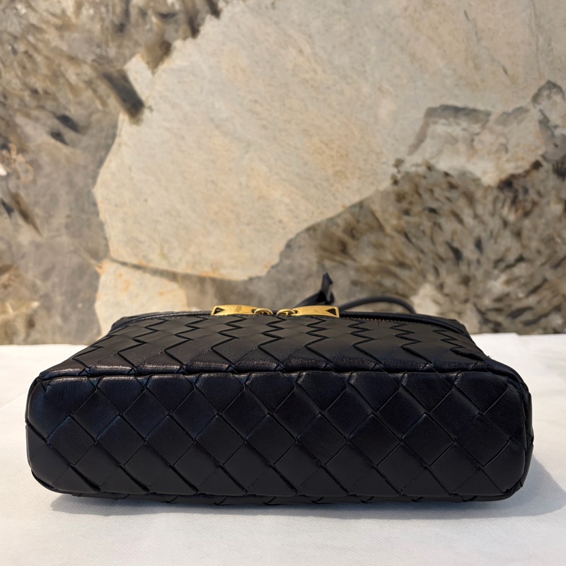 Bottega Veneta Bang Bang 藏藍牛皮編織金釦兩用包-5