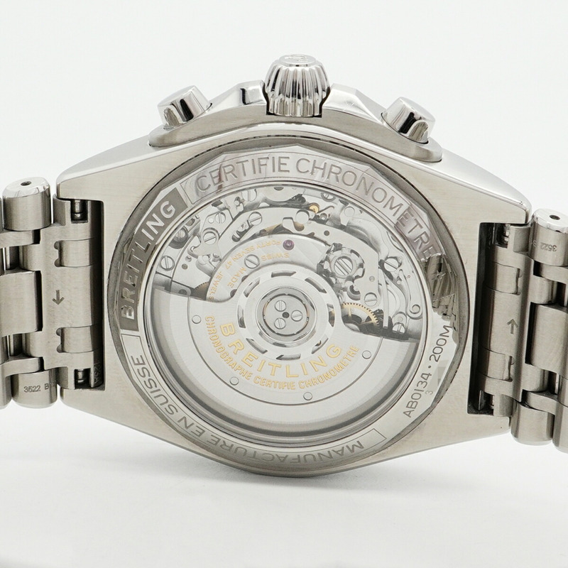 百年靈 Chronomat AB0134 白色錶盤男錶-4