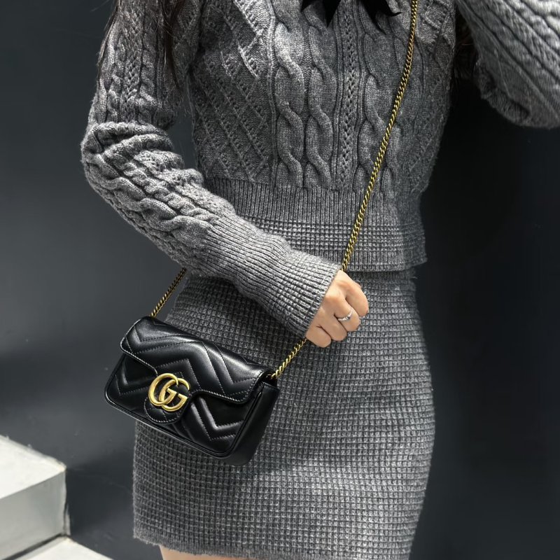 GUCCI Marmont Matelasse斜背包 - 16超迷你黑金-1