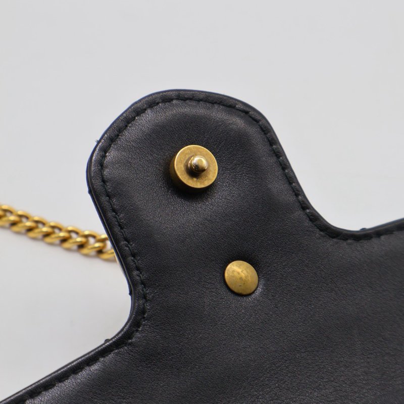 GUCCI Marmont Matelasse斜背包 - 16超迷你黑金-10