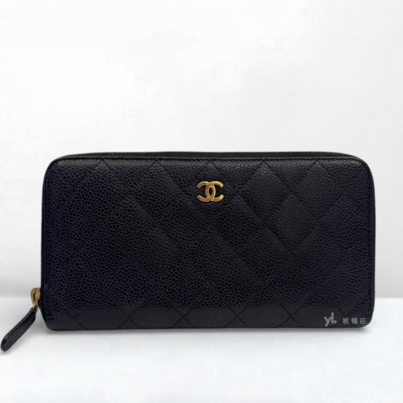 S5334-CHANEL 黑荔枝皮金釦ㄇ拉長夾 A50097-0