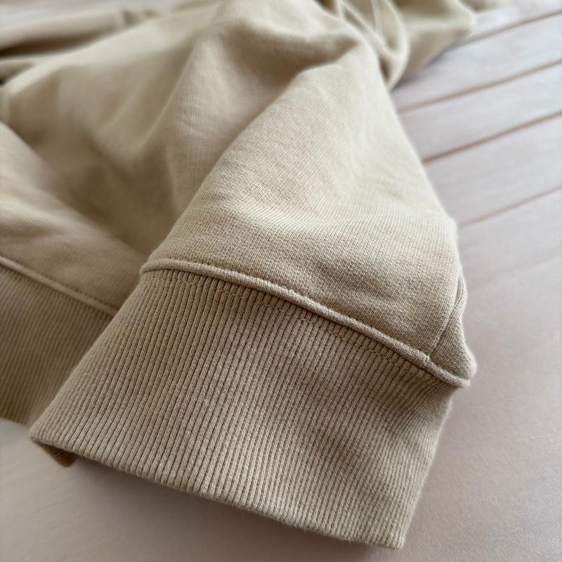 Ami Paris早秋氛圍感穿搭 溫柔香草燕麥奶茶色 連帽拉鏈外套、休閒外套、帽踢外套-13