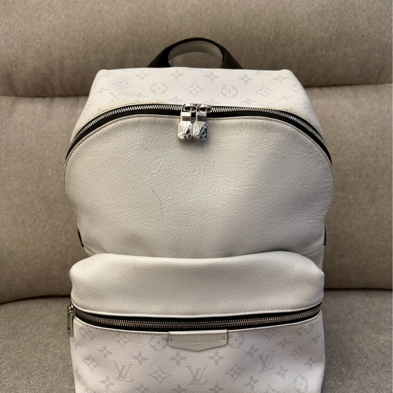 LV白色老花後背包-0