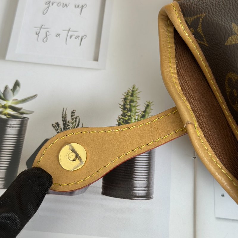 LOUIS VUITTON Fold me薯條包-5