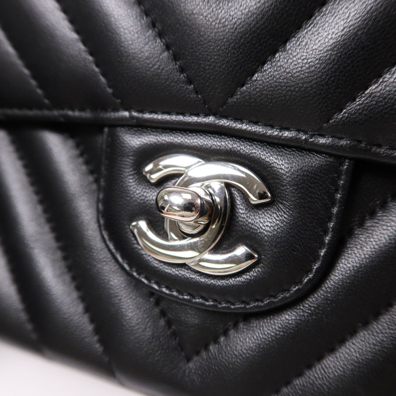 CHANEL 羊皮皮革Classic Flap銀扣鏈帶肩背袋-9