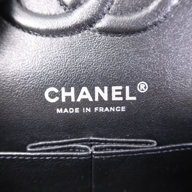 CHANEL 羊皮皮革Classic Flap銀扣鏈帶肩背袋-13