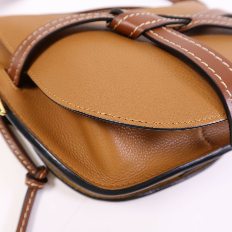 LOEWE 牛皮皮革Gate Medium金扣肩背袋-5