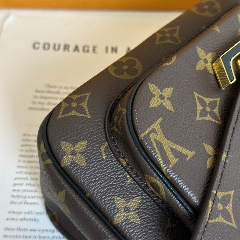 LOUIS VUITTON Passy郵差包-9