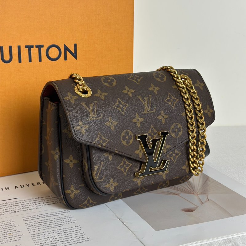 LOUIS VUITTON Passy郵差包-10