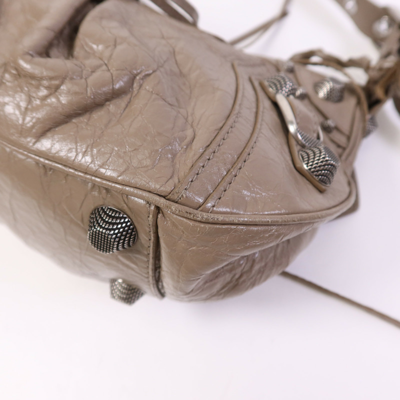 BALENCIAGA 羊皮皮革Le Cagole S銀扣肩背袋-4