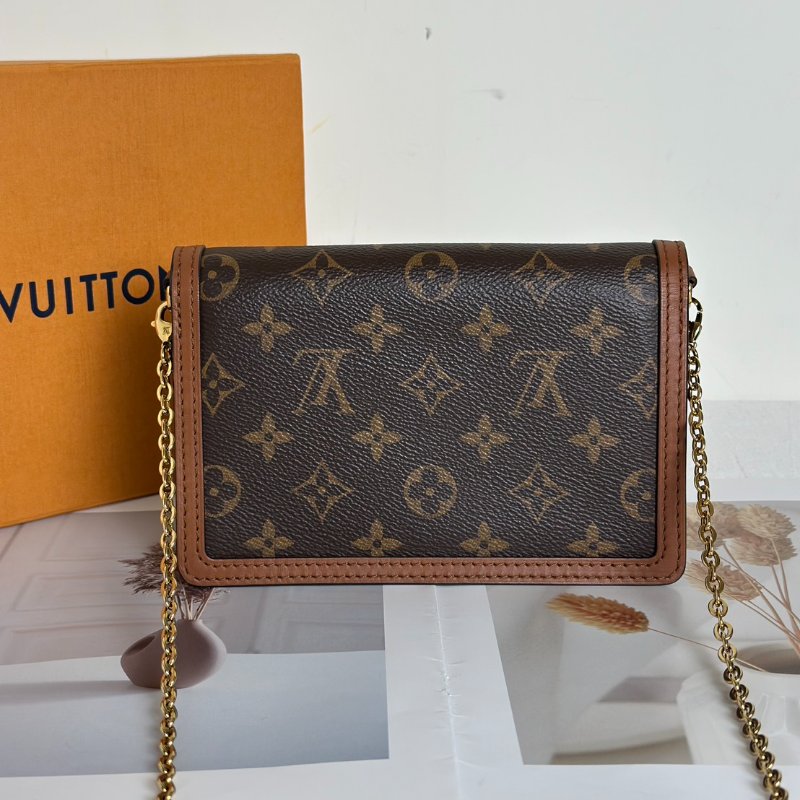 LOUIS VUITTON Dauphine達芙妮鍊帶小包-4