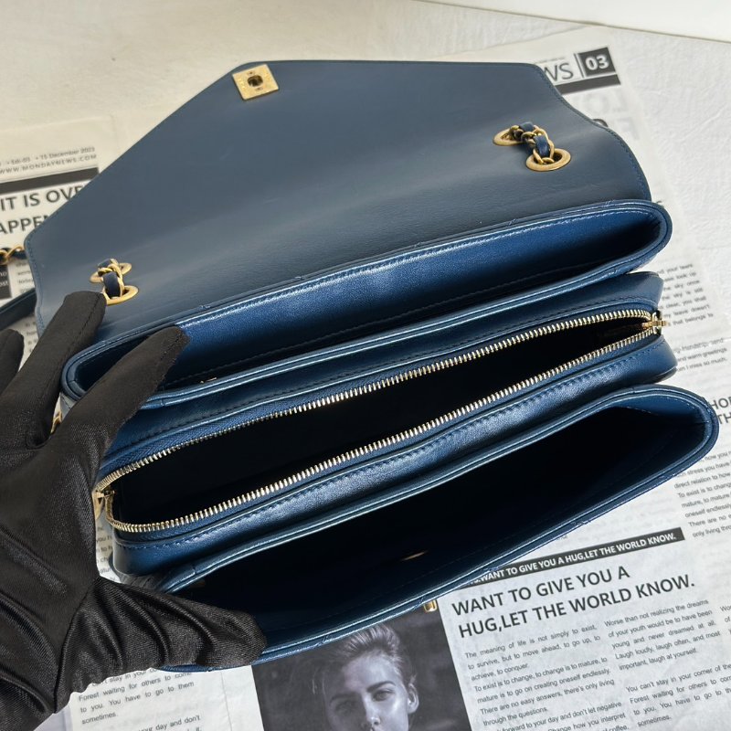 CHANEL 復古V紋信封郵差包 - 藍金25開-5