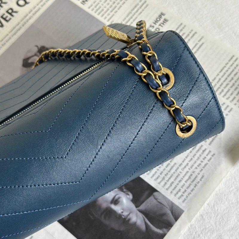 CHANEL 復古V紋信封郵差包 - 藍金25開-7