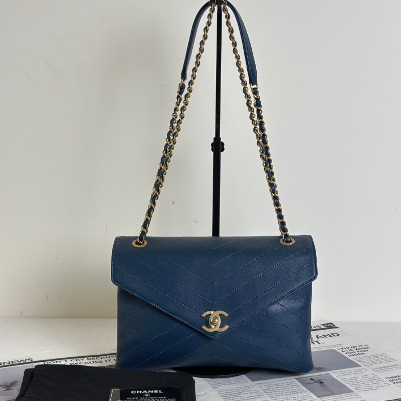 CHANEL 復古V紋信封郵差包 - 藍金25開-12