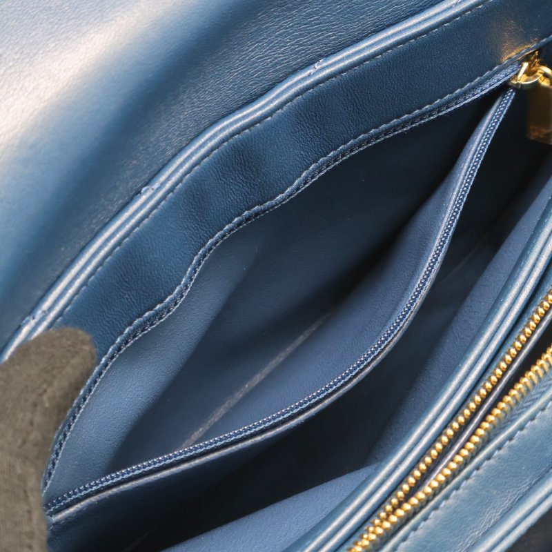 CHANEL 復古V紋信封郵差包 - 藍金25開-11