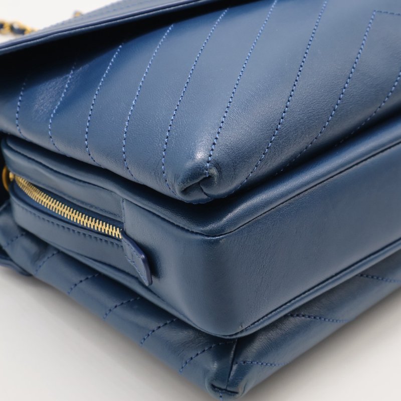 CHANEL 復古V紋信封郵差包 - 藍金25開-17