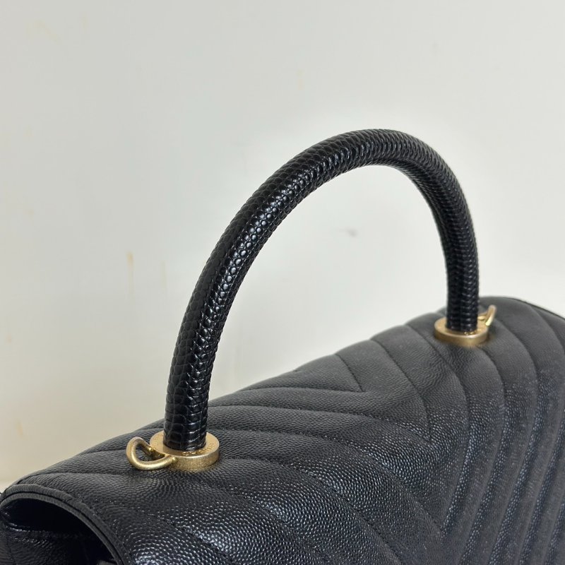 CHANEL Coco handleV字蜥蜴紋壓花手柄 - 中號黑金26開-6