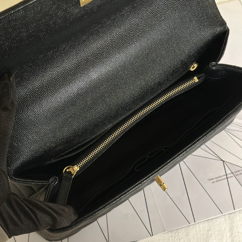 CHANEL Coco handleV字蜥蜴紋壓花手柄 - 中號黑金26開-7