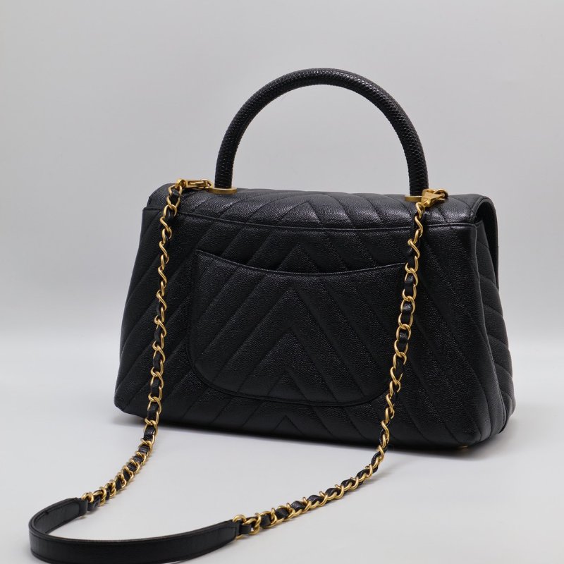 CHANEL Coco handleV字蜥蜴紋壓花手柄 - 中號黑金26開-2