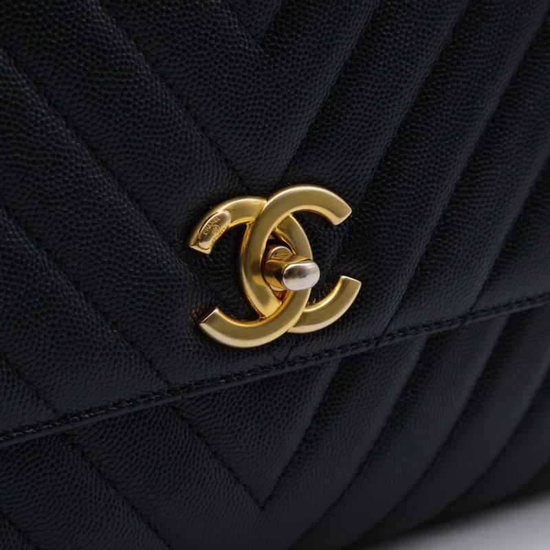 CHANEL Coco handleV字蜥蜴紋壓花手柄 - 中號黑金26開-10