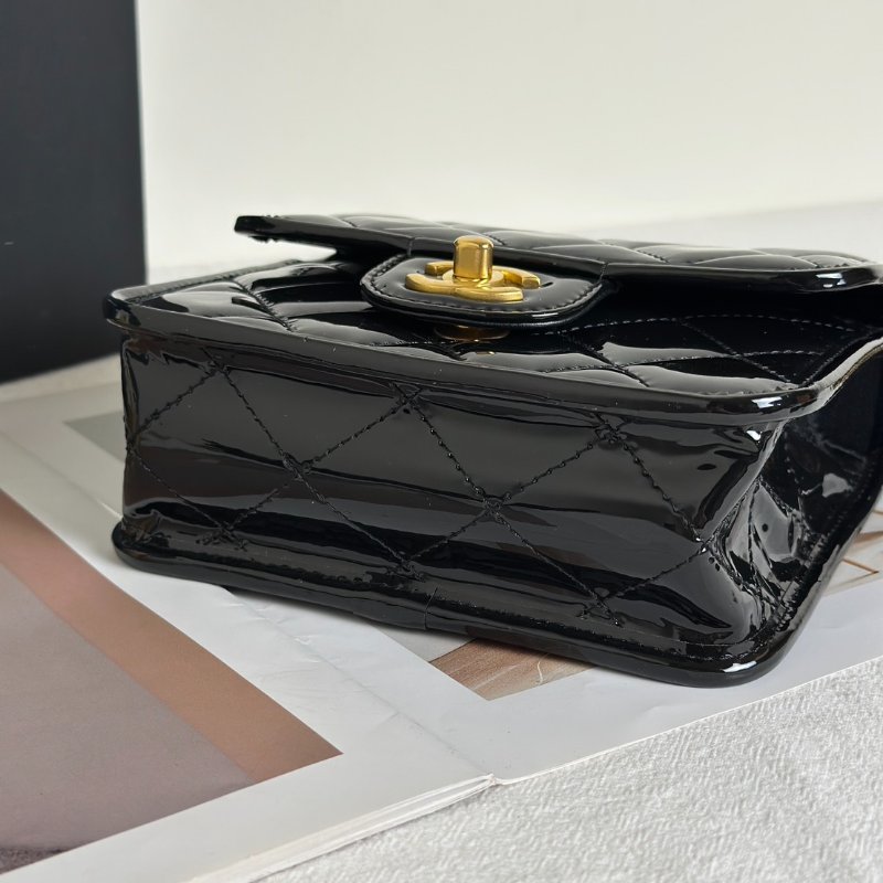 CHANEL 22K漆皮豆腐包 - 黑金-3