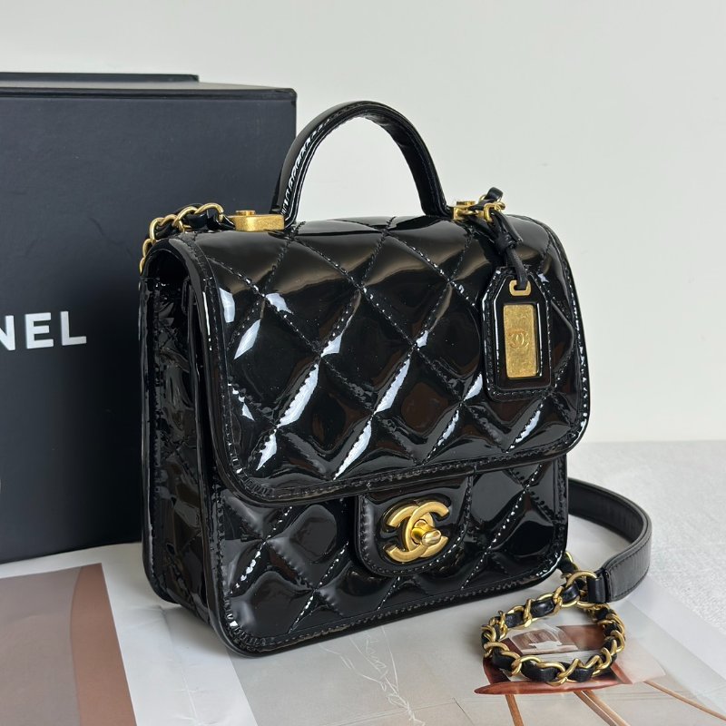 CHANEL 22K漆皮豆腐包 - 黑金-10