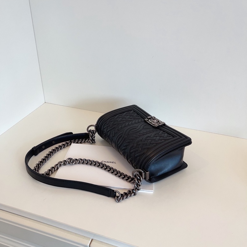 Chanel香奈兒 黑銀藤蔓&麻花浮雕Leboy-7
