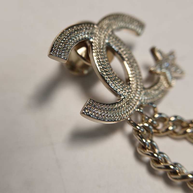 CHANEL 合金23B紋理雙C星星鏈條胸針-2