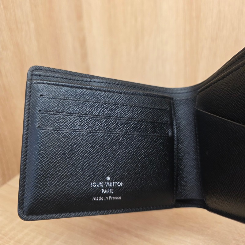 [專櫃銷量排名🥰超甜價出] LV黑灰老花Multiple5卡短夾-16