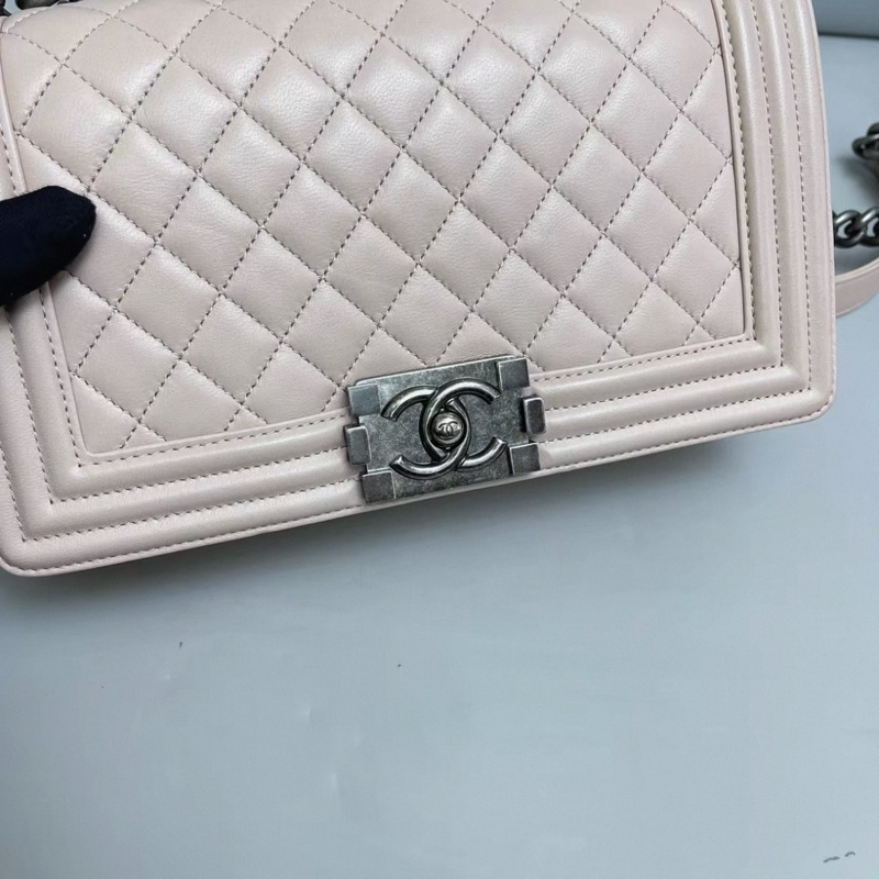 Chanel香奈兒 leboy中號 藕粉色牛皮菱格包-3