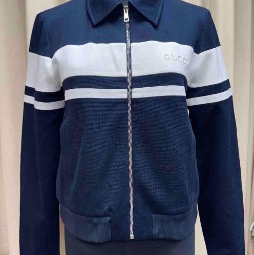 Gucci超時尚顯年輕的休閒拉鍊外套-0