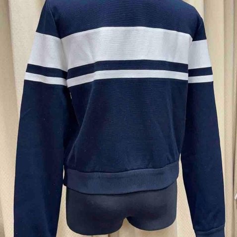 Gucci超時尚顯年輕的休閒拉鍊外套-1