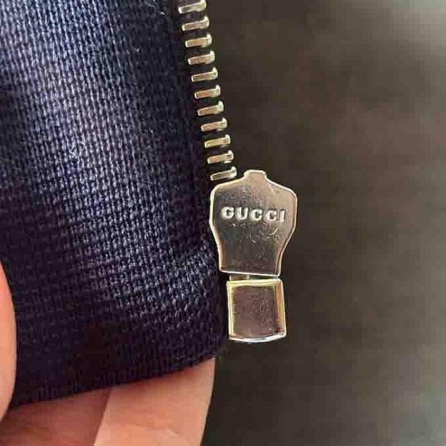 Gucci超時尚顯年輕的休閒拉鍊外套-5