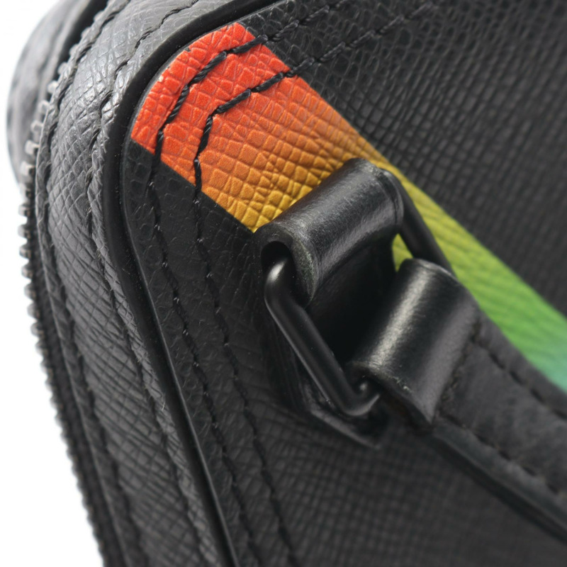 路易威登 Danube Messenger 斜背包 M30332 Taiga 皮革 黑色-7