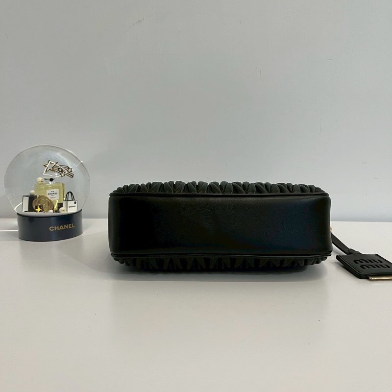 Miu Miu 三合一 hobo 黑金-4