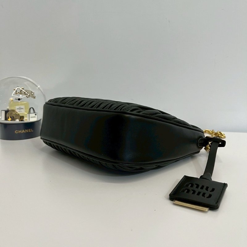 Miu Miu 三合一 hobo 黑金-5