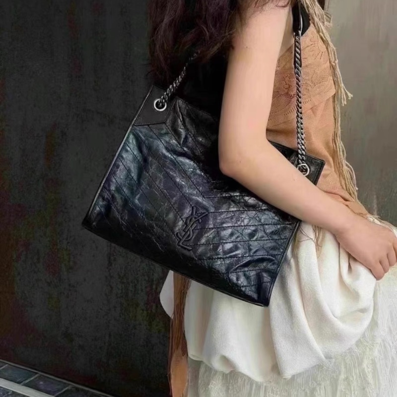 #🈶台灣購證 #🉑肩背 #櫃上🔟幾萬 Ysl Niki shopping bag黑銀油蠟牛皮托特包-2