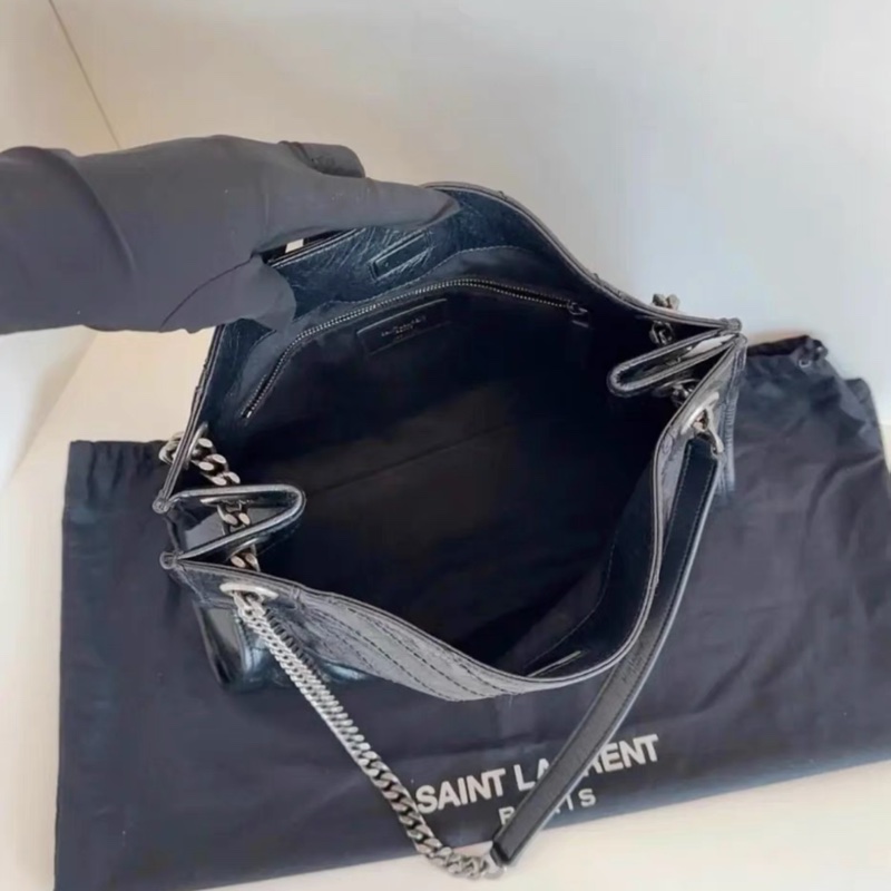 #🈶台灣購證 #🉑肩背 #櫃上🔟幾萬 Ysl Niki shopping bag黑銀油蠟牛皮托特包-6