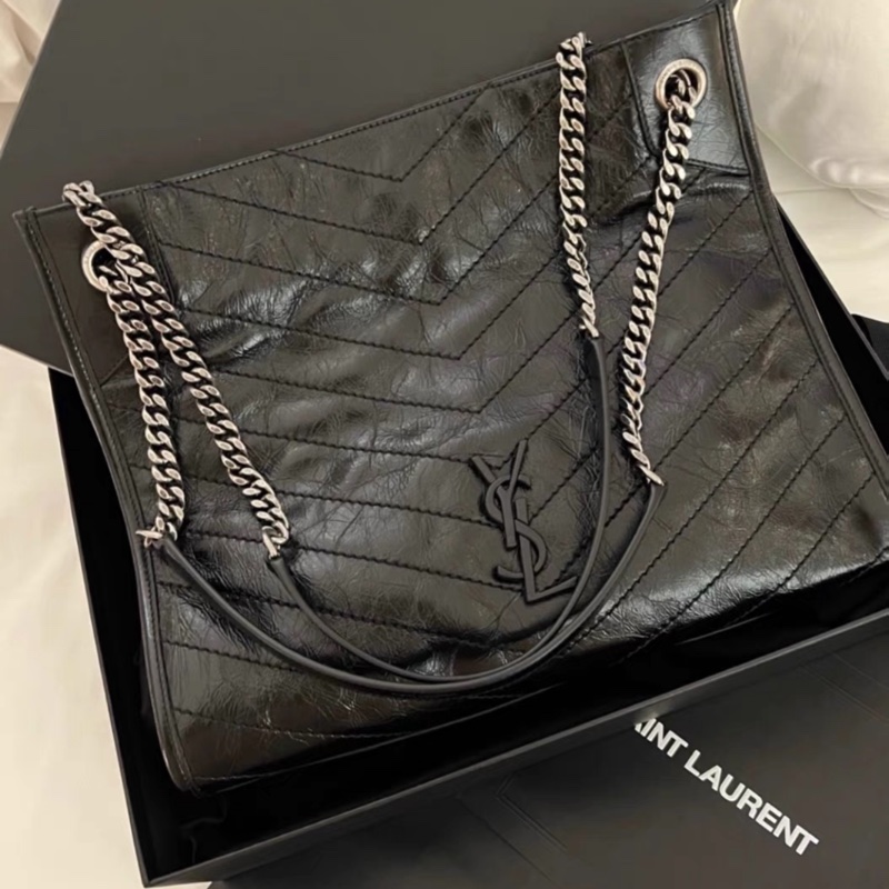 #🈶台灣購證 #🉑肩背 #櫃上🔟幾萬 Ysl Niki shopping bag黑銀油蠟牛皮托特包-7