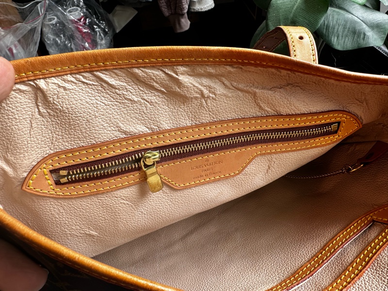 【法製經典】LV Monogram Bucket PM 水桶包、經典老花配蜜糖色植鞣革,法製 FL 序號,實用派首選!-36