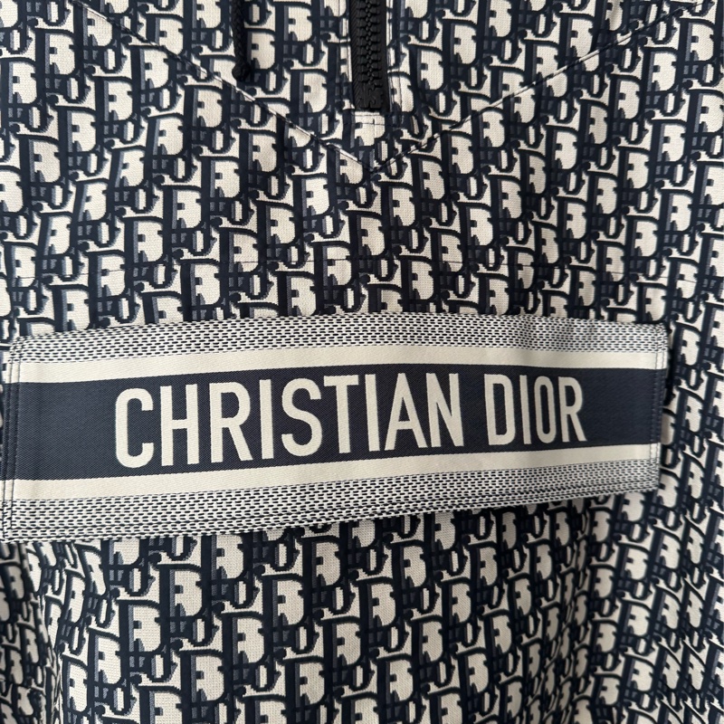 Dior滿版老花前字母防風連帽上衣 超好看❤️‍🔥❤️‍🔥❤️‍🔥-1