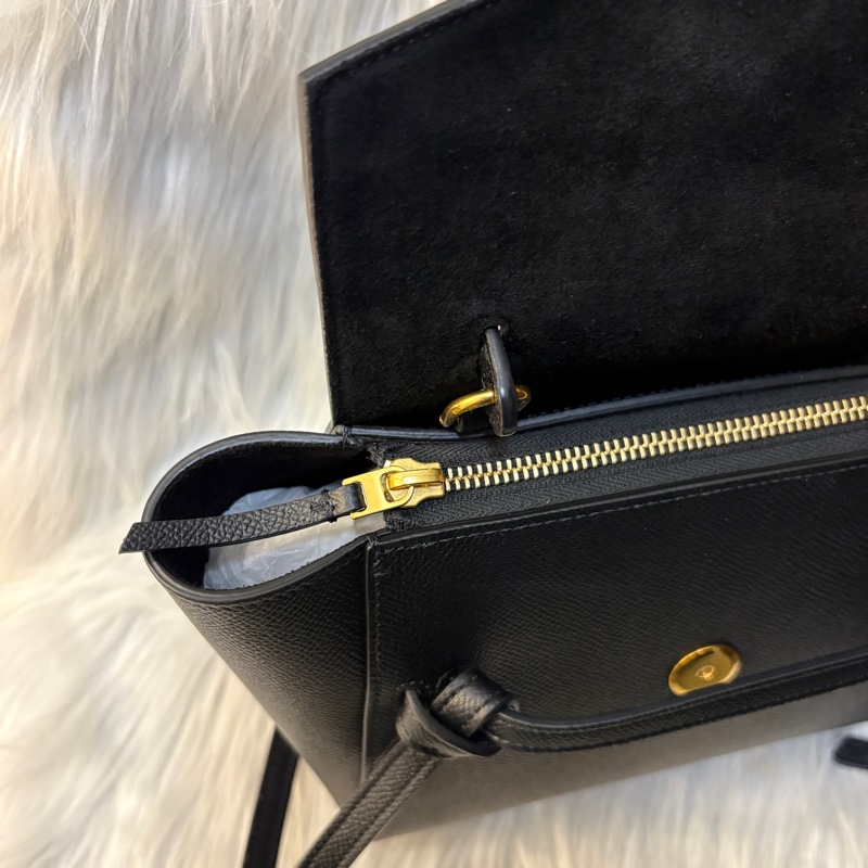 Celine 黑鯰魚包-6