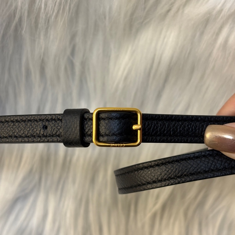 Celine 黑鯰魚包-7