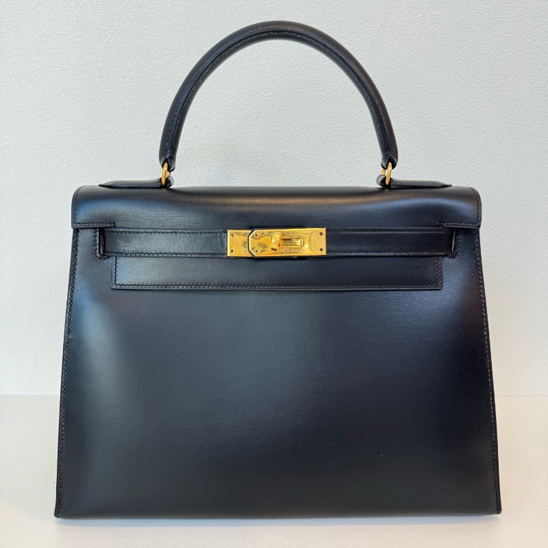 Hermès 愛馬仕 Kelly 28 黑金 Box 皮 圈 M 刻 1983 年 有肩帶有鎖具 尺寸:28*22*10cm-2