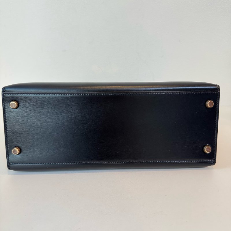 Hermès 愛馬仕 Kelly 28 黑金 Box 皮 圈 M 刻 1983 年 有肩帶有鎖具 尺寸:28*22*10cm-7