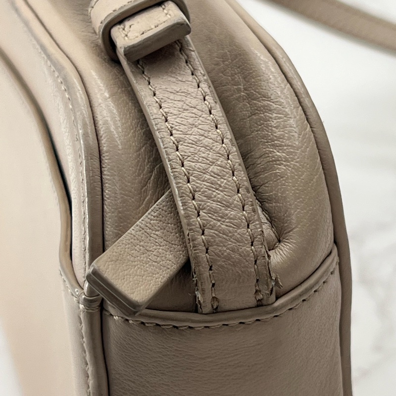 香緹國際精品 829 巴黎世家 奶茶色 相機包-9